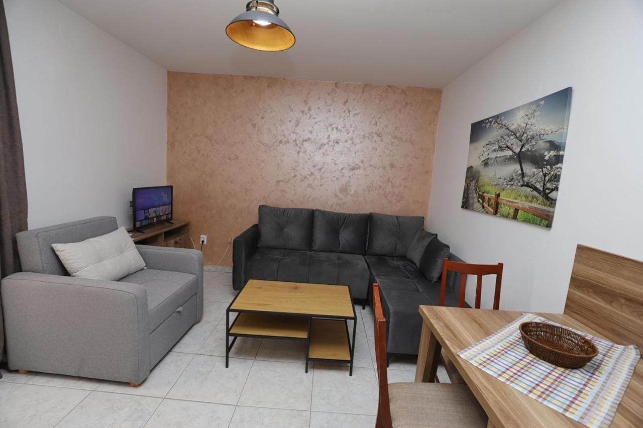 Villa Il Mare Budva Luaran gambar