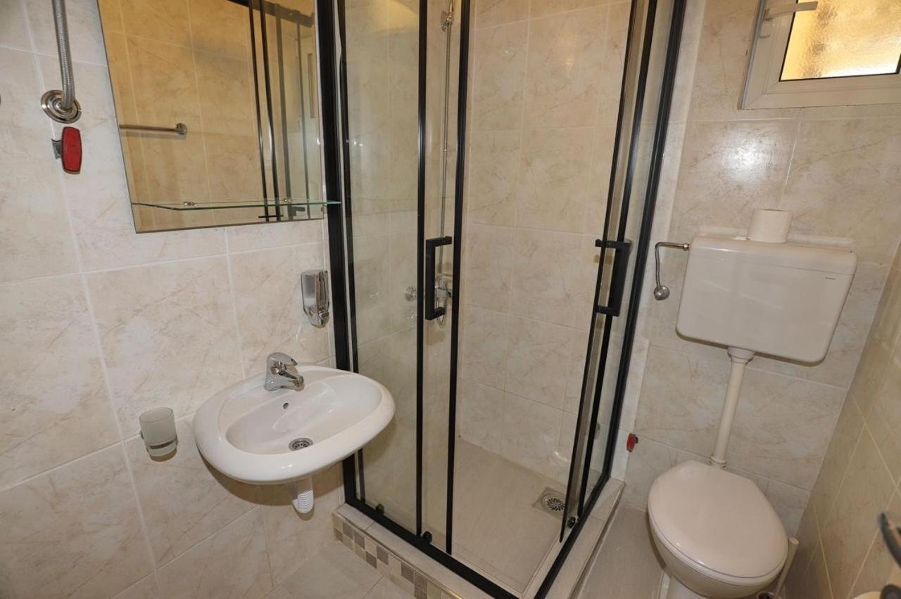 Villa Il Mare Budva Luaran gambar